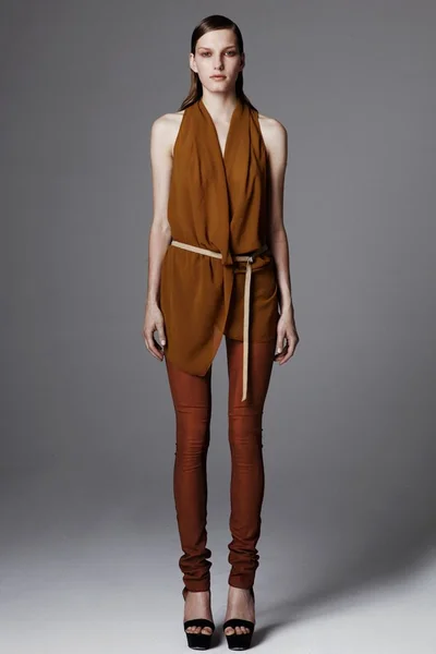 Look 10